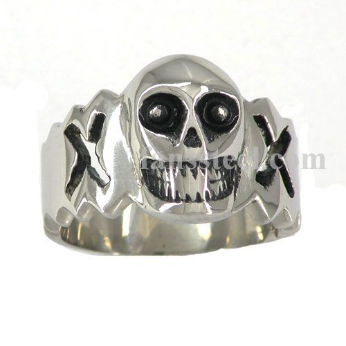 FSR02W90B  Cut out Cross Skull  Ring 